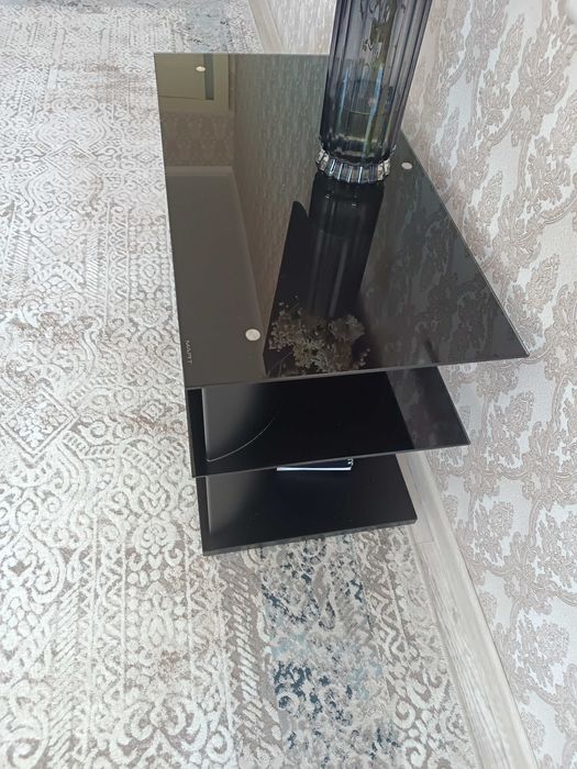 Продам подставку под ТВ.