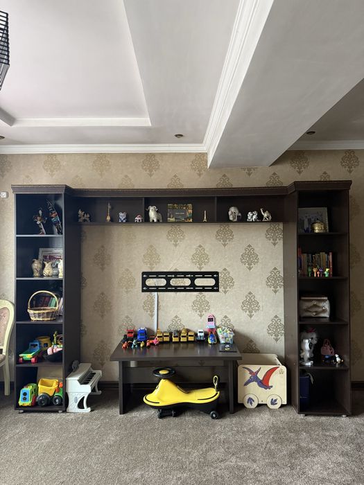 Продам ТВ зона, и шкаф