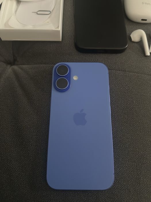 Iphone 16 128GB ultramarine