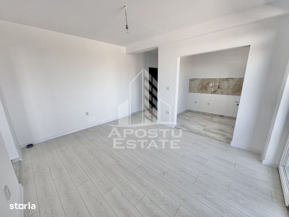 Apartament cu 2 camere, bucatarie separata disponibil imediat — fotografia 3