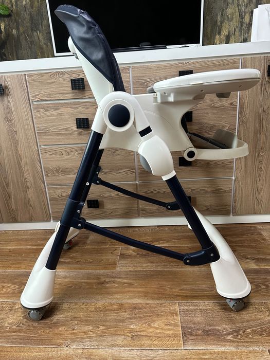 Детский стульчик для кормления