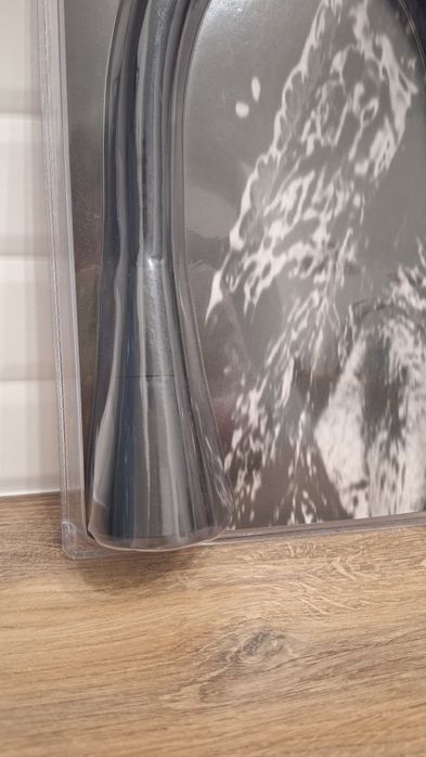 Гъвкава лебедка за смесител Inter Ceramic черна мат и бяла