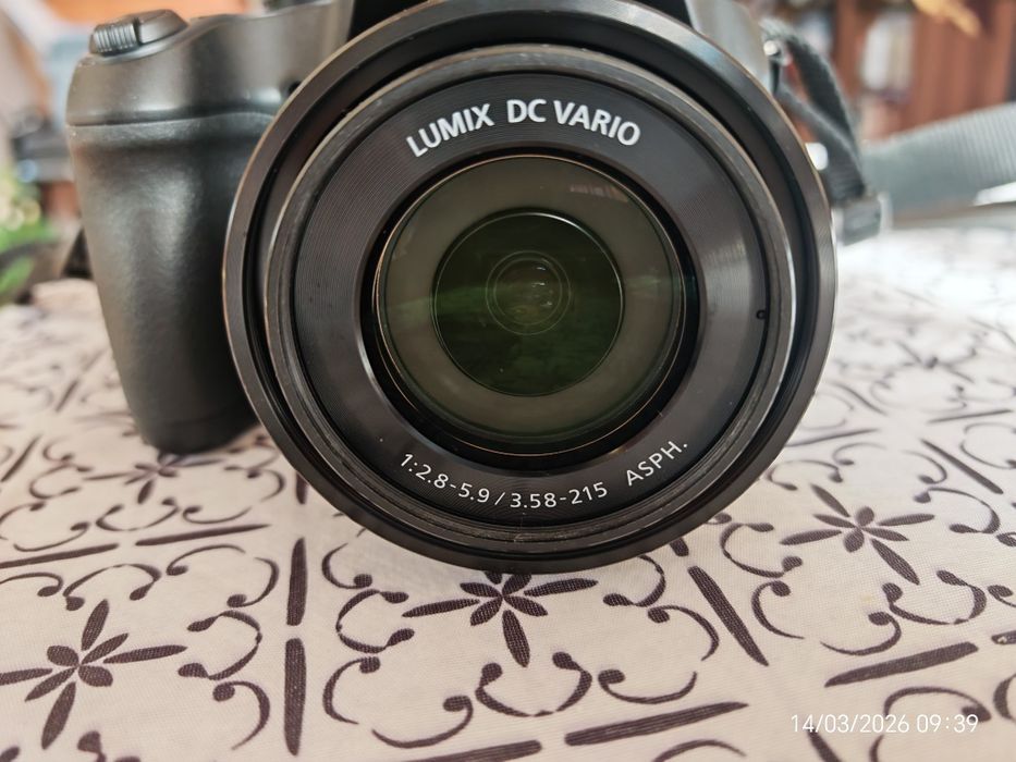 Фотоапарат Panasonic Lumix DC-FZ82D