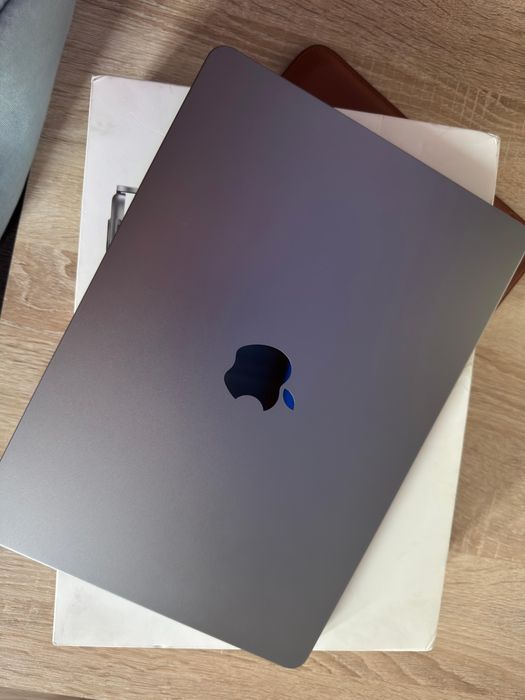 MacBook Air 13” M3 / 24GB RAM / 512GB SSD – IMPECABIL