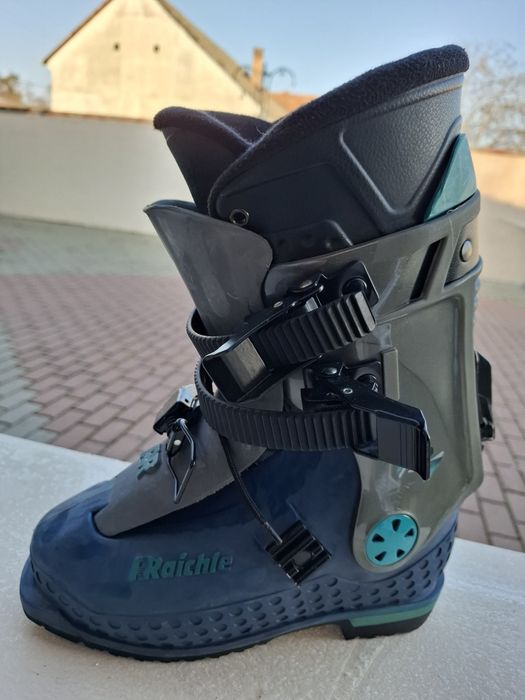 Placă snowbord cu clăpari nr 44