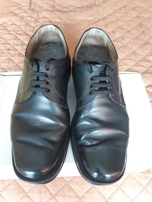 Pantofi de vară iarnă tricouri albastre cămăși jandarm