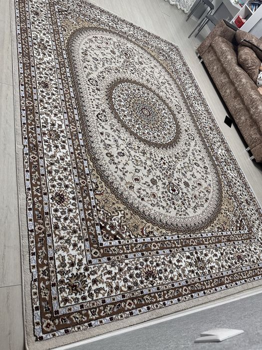 Продам Палас 250 на 350