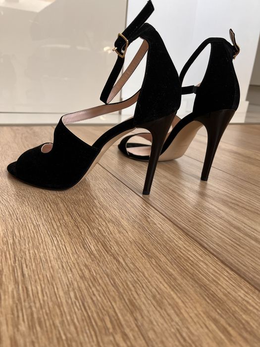 Обувки на ток DESA, 40