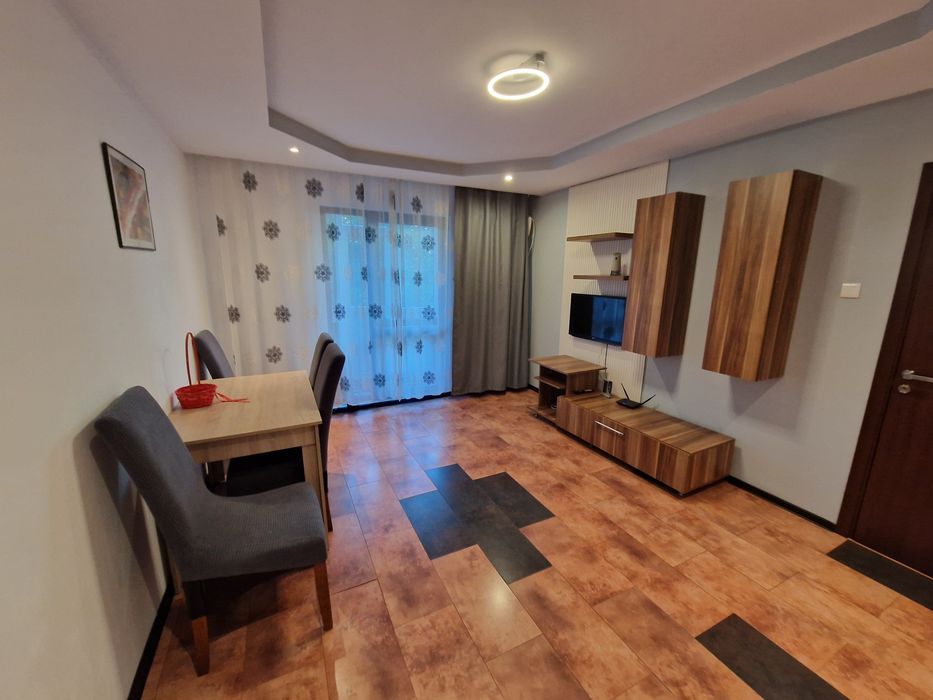 Apartament 3 camere etaj 1 Moldomobila