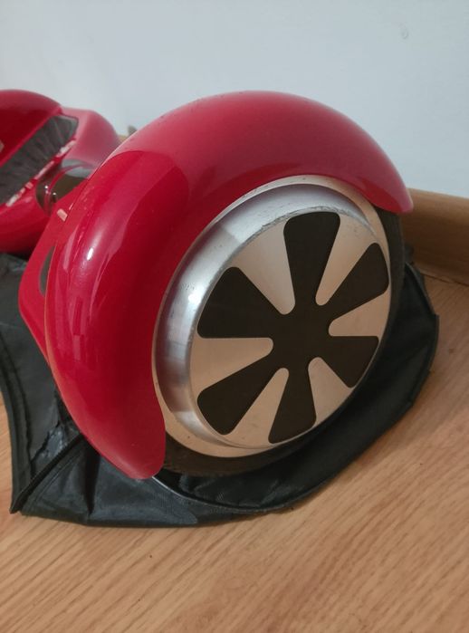 Hoverboard 2Drive roșu  stare foarte bună  geantă și încărcător