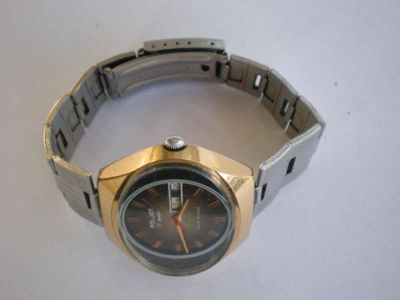 Полет стадион позлатен