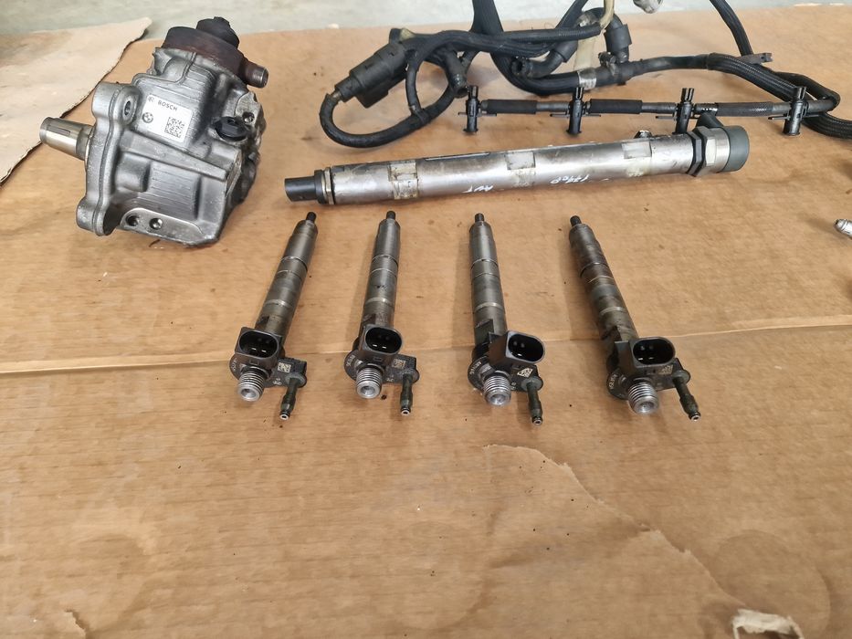 Injectie injectoare pompa bmw e87 e81 e90 e91 e92 e93 320d 177cp n47