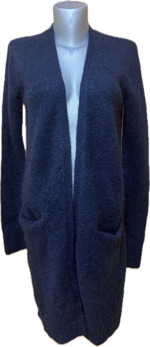 Нова жилетка.SECOND FEMALE. 34% Kid mohair, 34%вълна.Размер S/ XS.