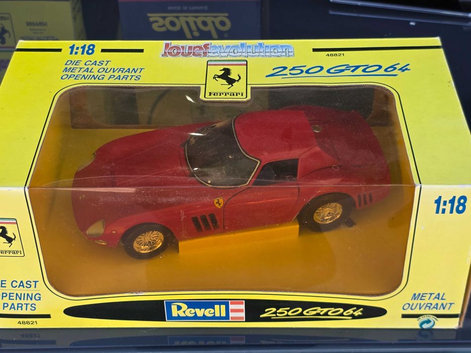 Macheta Auto 1/18 Revell Jouef Evolution Ferrari 250 GTO 64