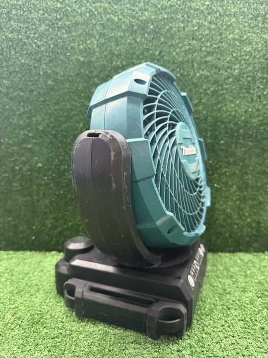 Вентилатор Makita DCF102