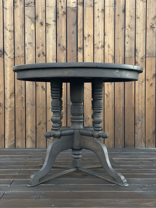 Стол антикварный