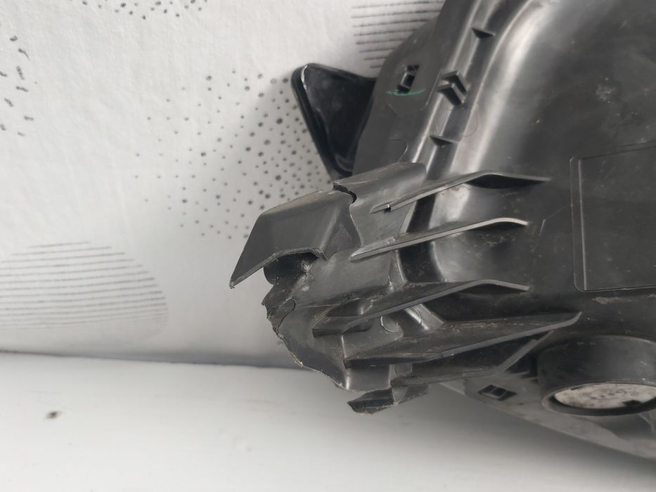 Фар опел корса ф Opel Corsa F