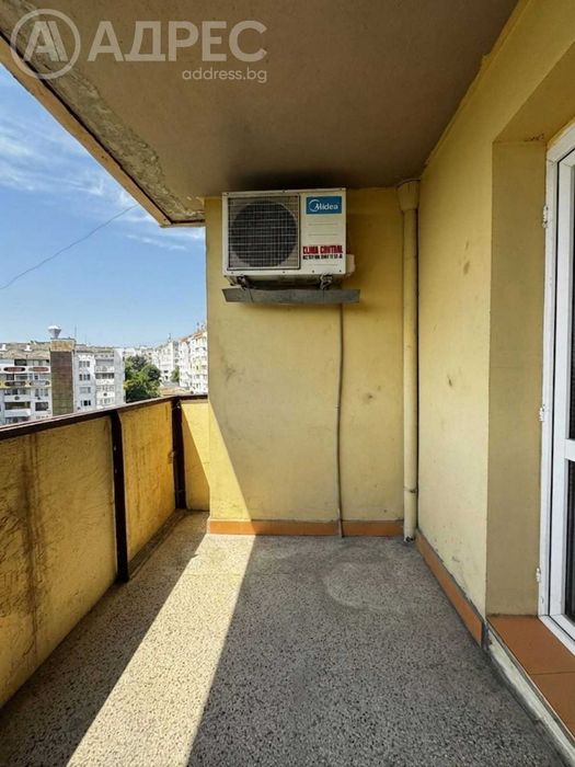 Тристаен апартамент, Дружба 3, 102 кв.м., ет. 5/6, с подобрения