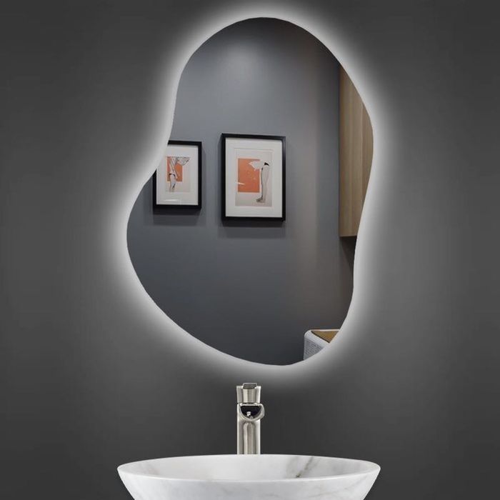 Фигурно огледало с LED осветление LM Shadow Gaze