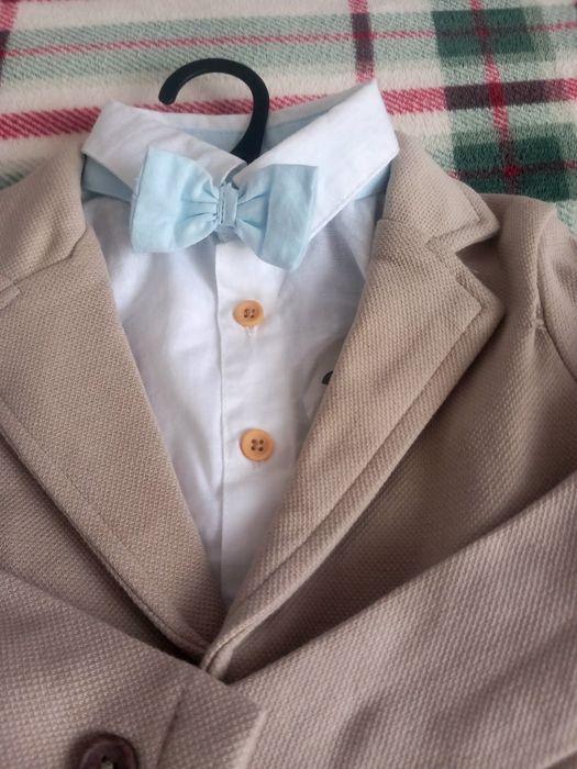 Costumaș elegant NOU bebe