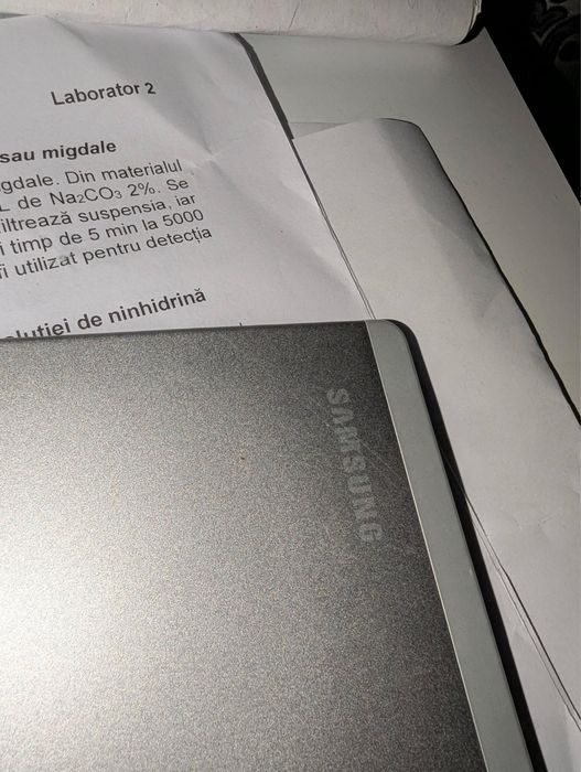 Vând tableta samsung tab A8