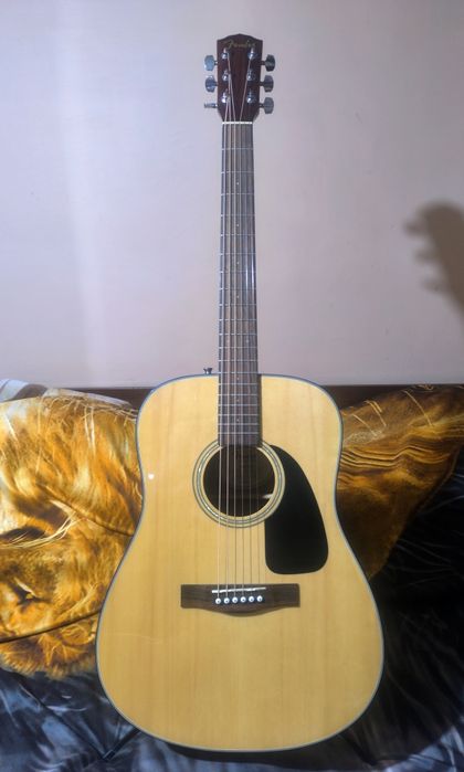 Fender cd 60 nat Чехол, кападастер, ремешок и подставка.