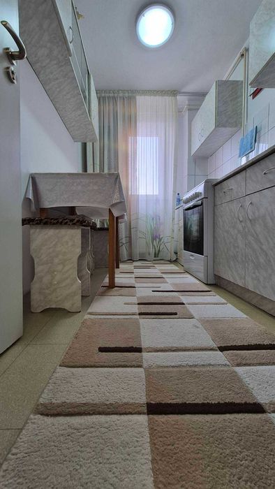 Apartament 2 camere in Onesti, zona de sus, etaj 3.