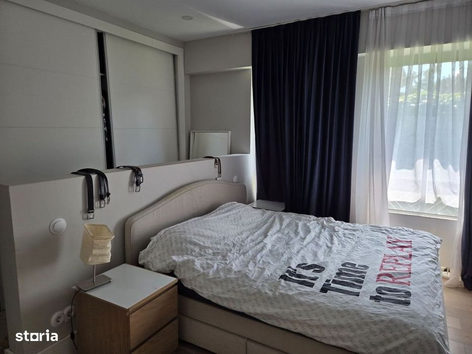Apartament cu 4 camere si curte privata exclusiva