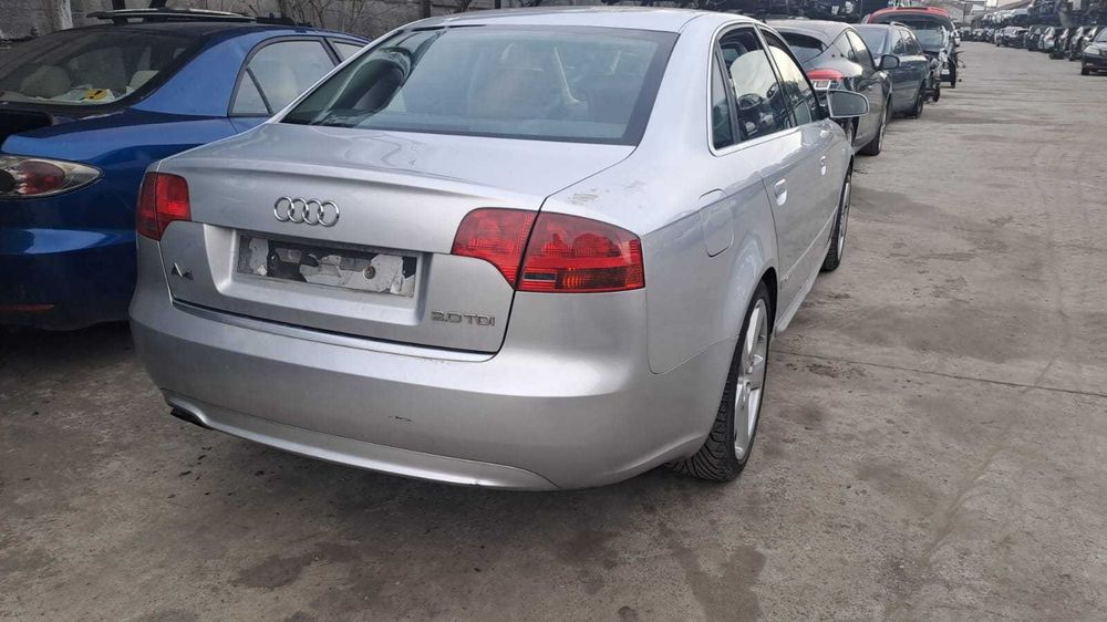 Dezmembrez Audi A4 B7 2.0 TDi an 2006 cod motor BLB