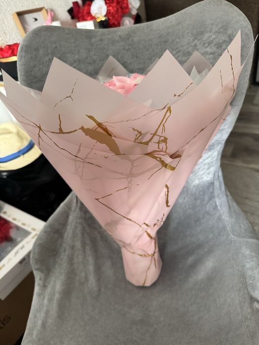 Buchet trandafiri satin 150 de lei