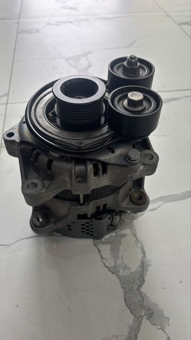 Генератор от BMW G05 2022 года