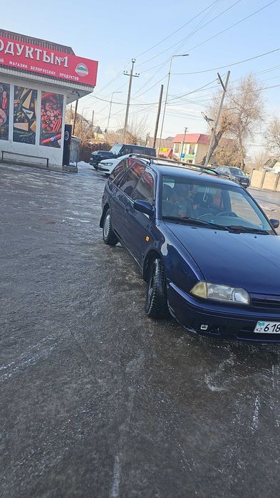 Nissan Primera 1
