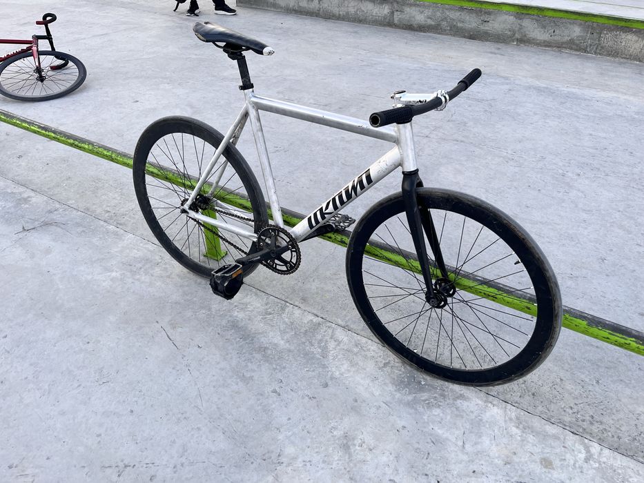 unknown fixed gear байк