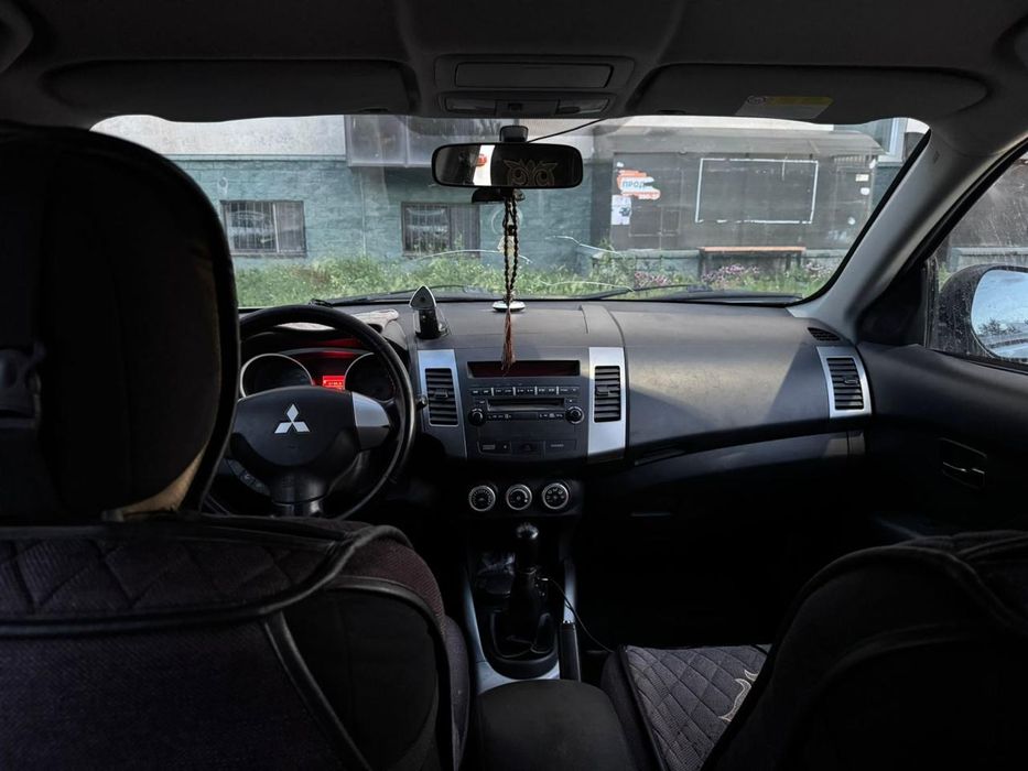 Mitsubishi outlander 2 поколение