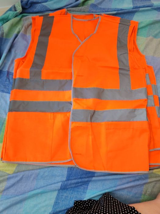 Жилетки сигнальный