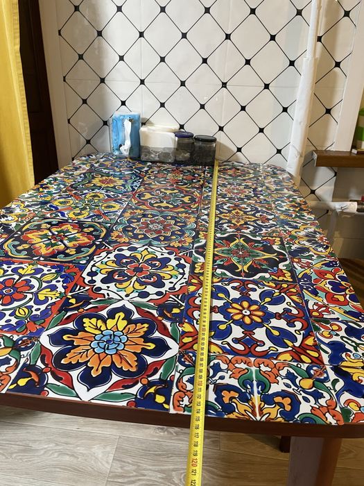 Продам обеденный стол