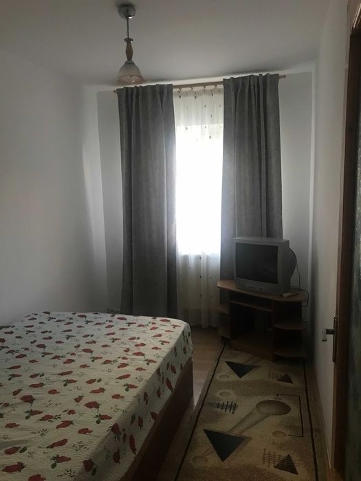 Inchiriere apartament 3 camere Nicolina 1