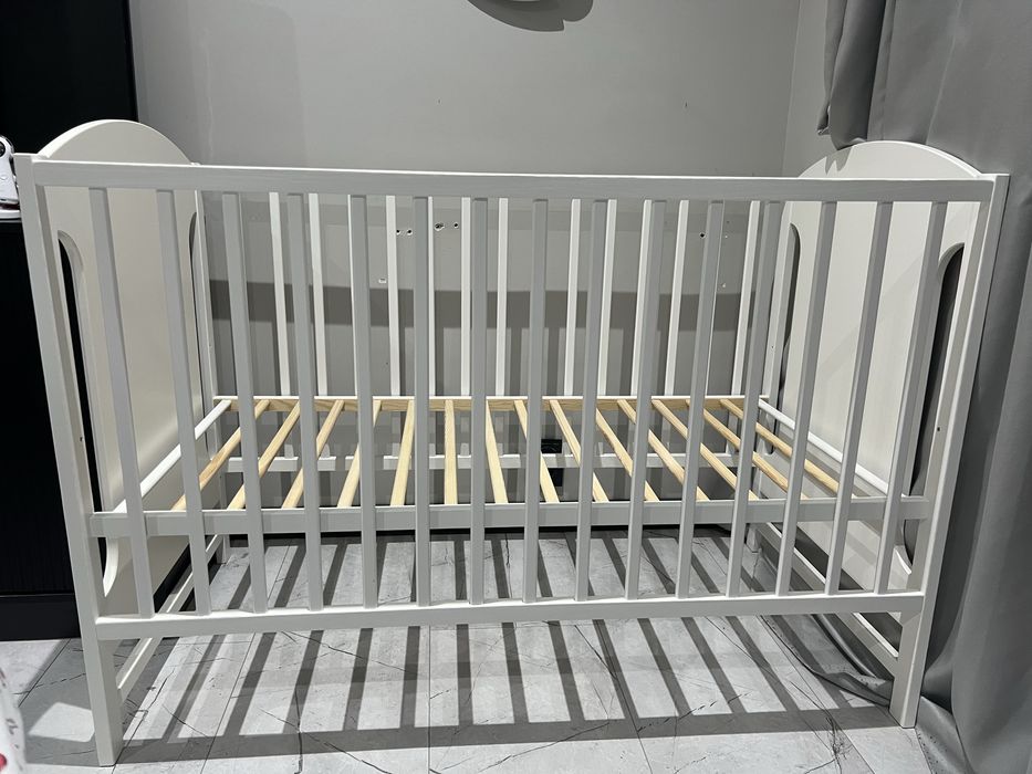 Детско дървено легло