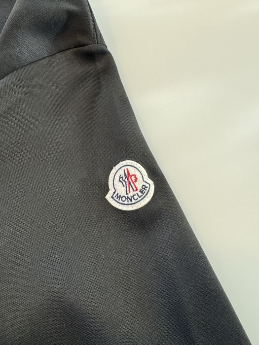 Moncler блуза.