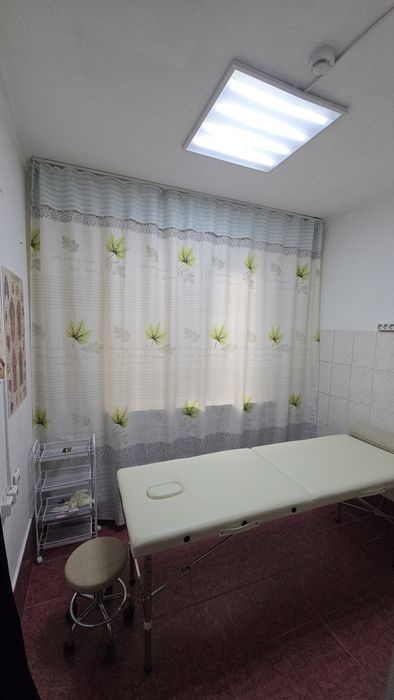 Сдам место для мастера маникюра