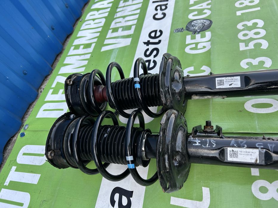 Amortizor complet cu arc dreapta față Audi A3 8Y