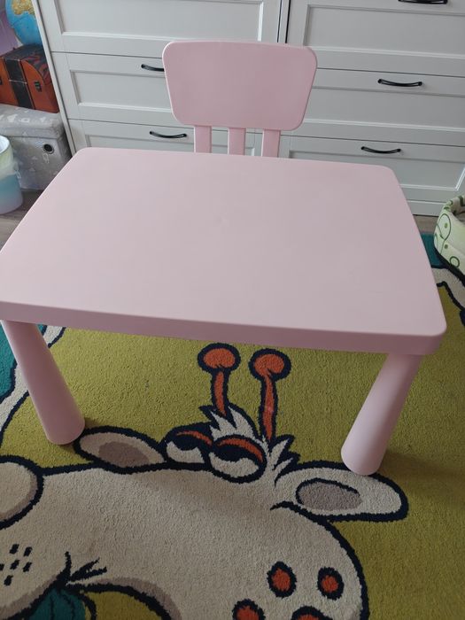 Vând masă cu scaun Ikea