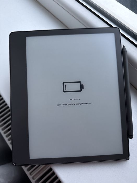 Ebook Reader Amazon Kindle Scribe, Premium Pen inclus, 16 GB, Negru