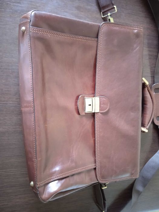 Vand geanta de piele Barbat GIANNI CONTI  NOUA 699 lei