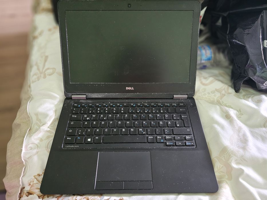 Лаптоп Dell Latitude E5270