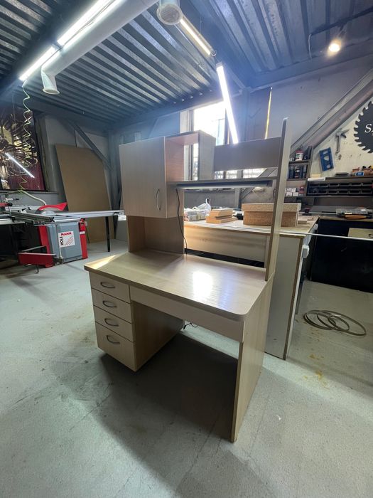 Детский рабочий стол