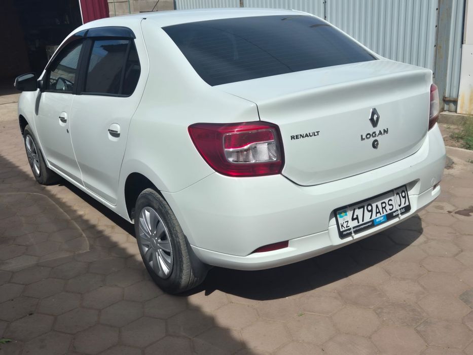 Renault Logan 2017 года