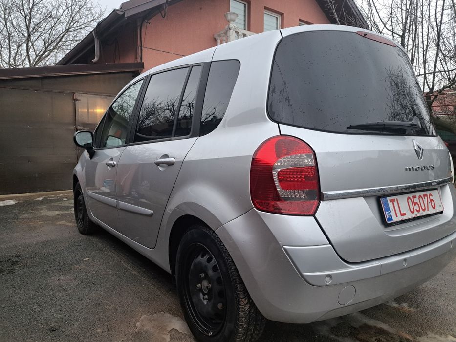 Vand Renault Modus recent adus .