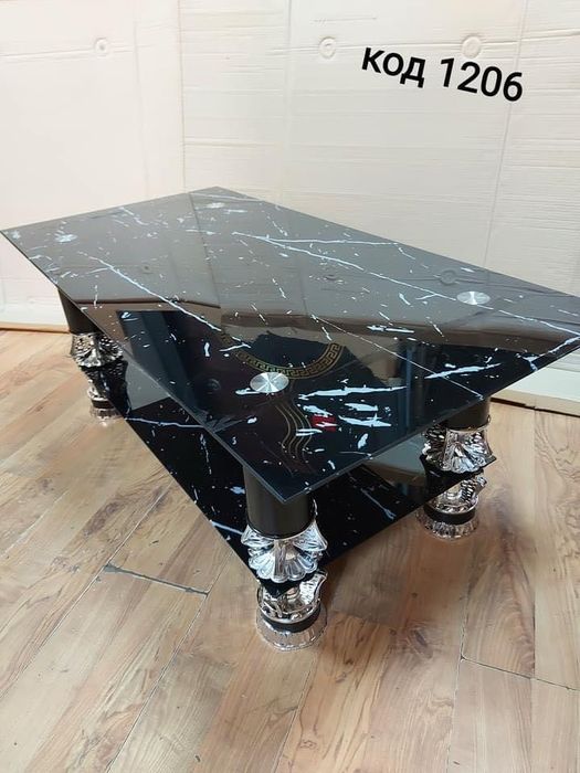 Холна маса Нова