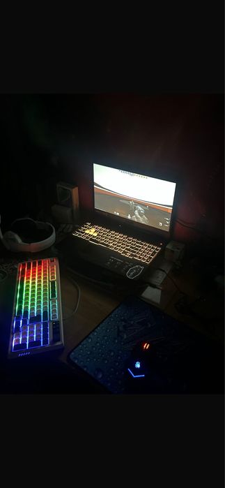 Клавиатура в хорошем состоянии